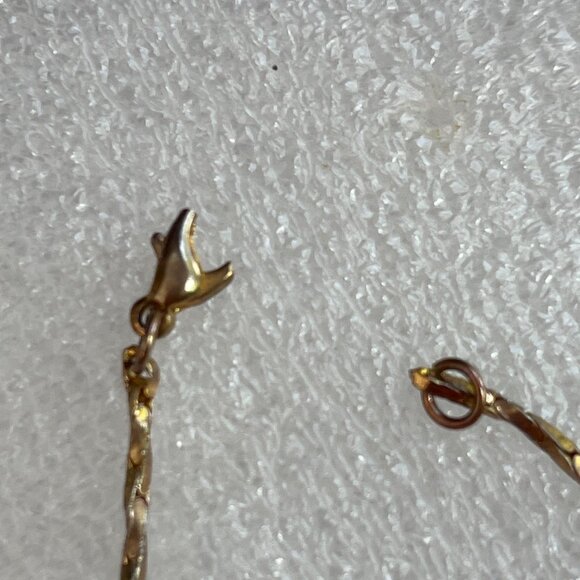 Gold-Tone Twisted Chain Necklace With Rhinestone Sunburst Pendant & Clasp Closur - Picture 4 of 6